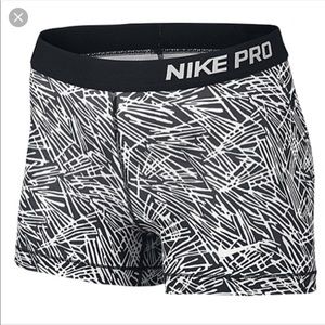 Nike-Pro Spandex Shorts❗️❗️